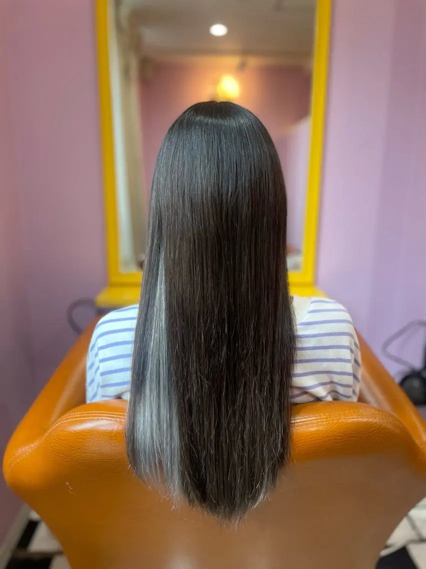 ロング エクステ ゆか🐻 ちび編み🤍シールのヘアスタイル