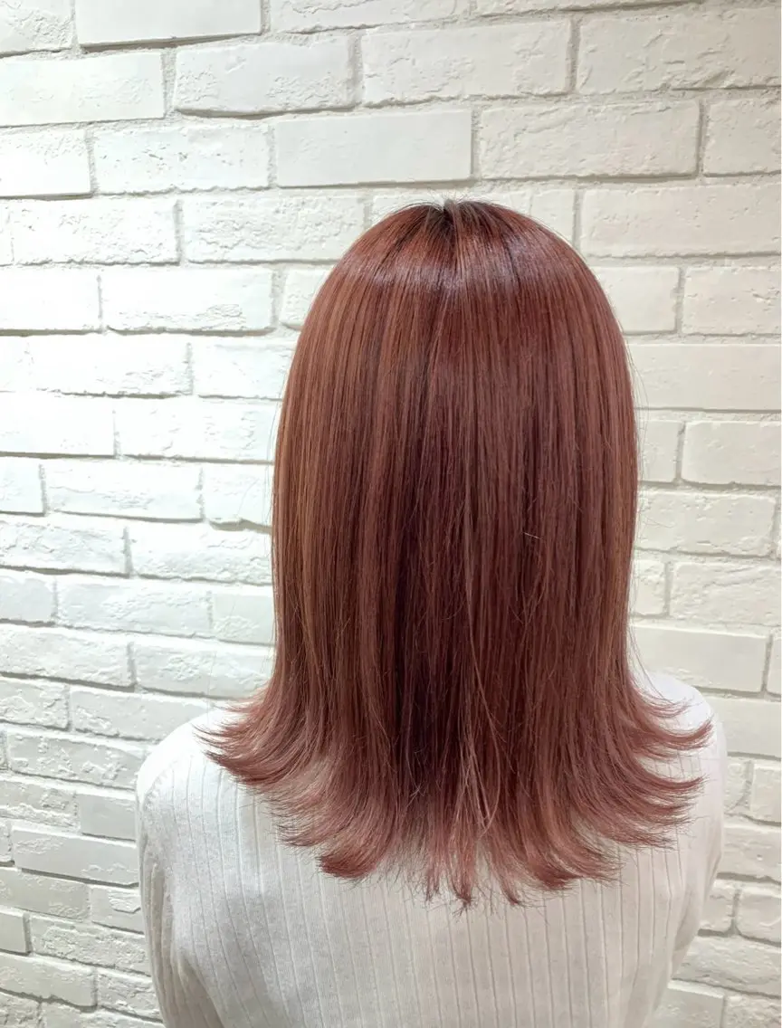 ミディアム 天谷 桂子のヘアスタイル