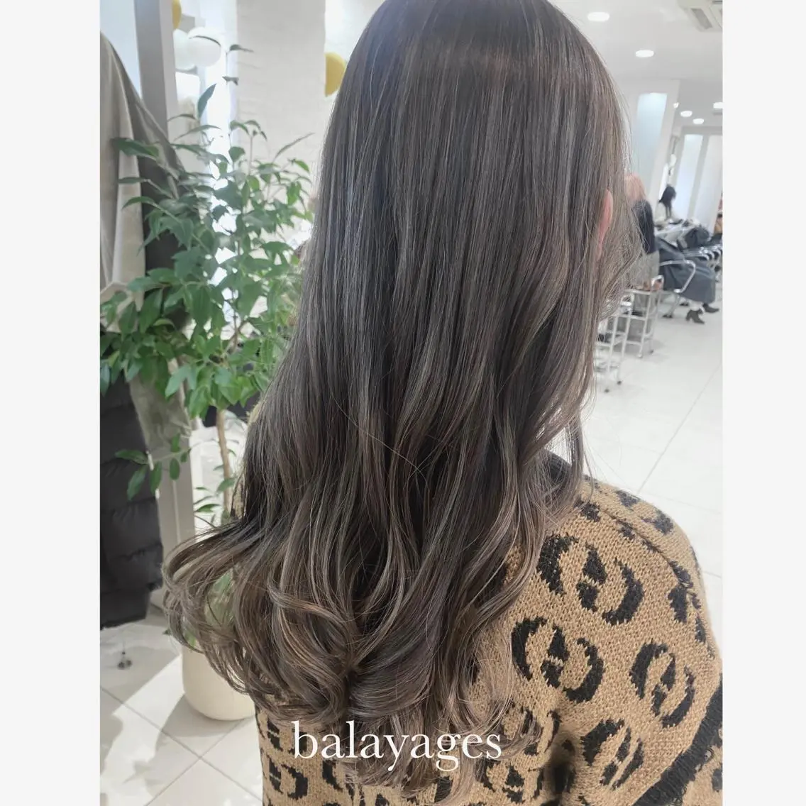 ロング カラー ヘアカラー Ida Akaneのヘアスタイル