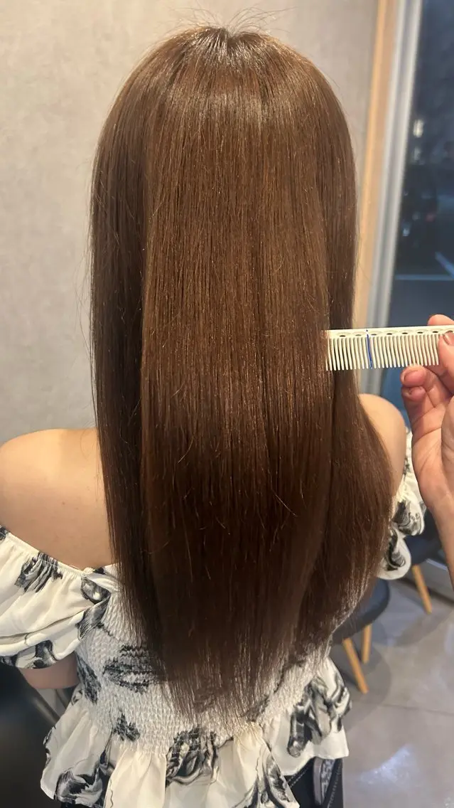 ロング カラー ブラウンカラー チョコレートブラウン ヘアカラー トリートメント Grandoll Ralis店のヘアスタイル