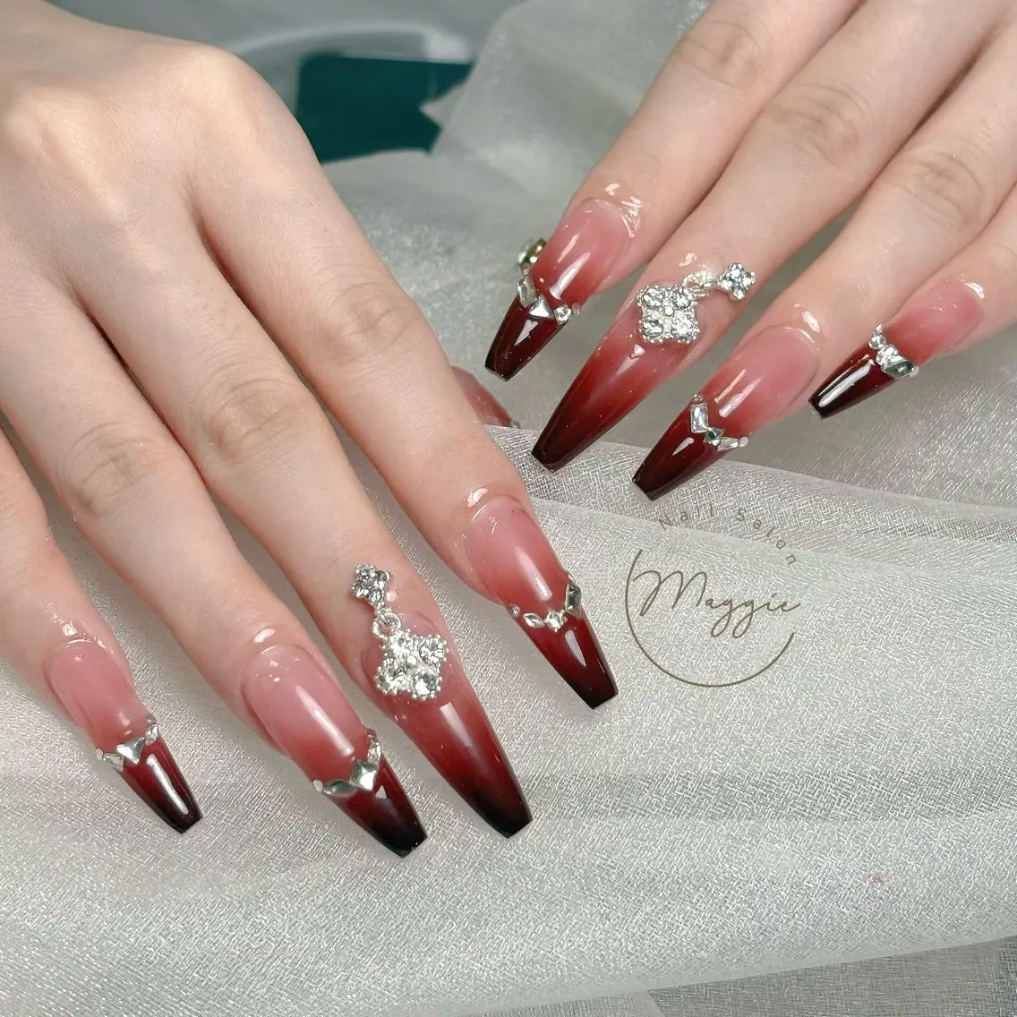 ネイル ハンドネイル Maggie Nail🦩のネイルデザイン