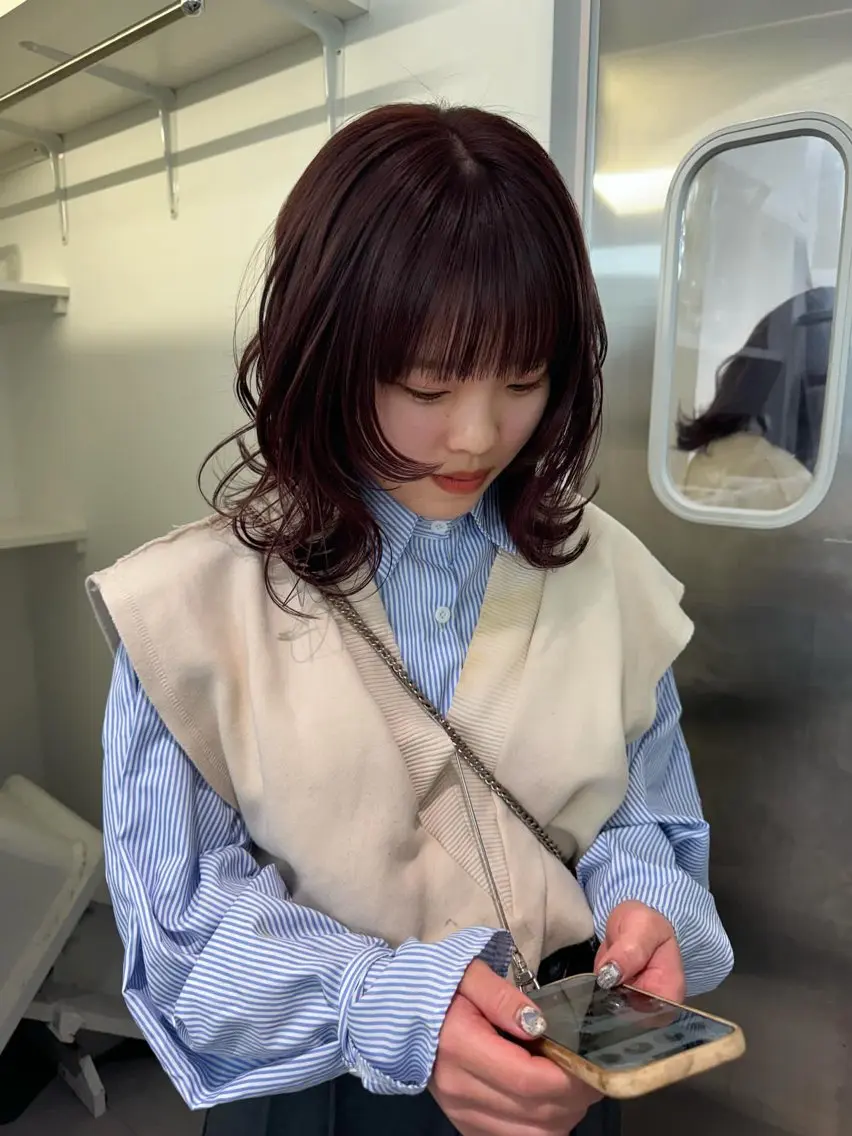 ミディアム カラー ヘアカラー トリートメント mei|顔まわり ×透明感カラーのヘアスタイル