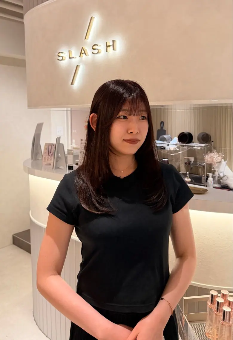 ロング SLASHスラッシュ 菅野あかねのヘアスタイル