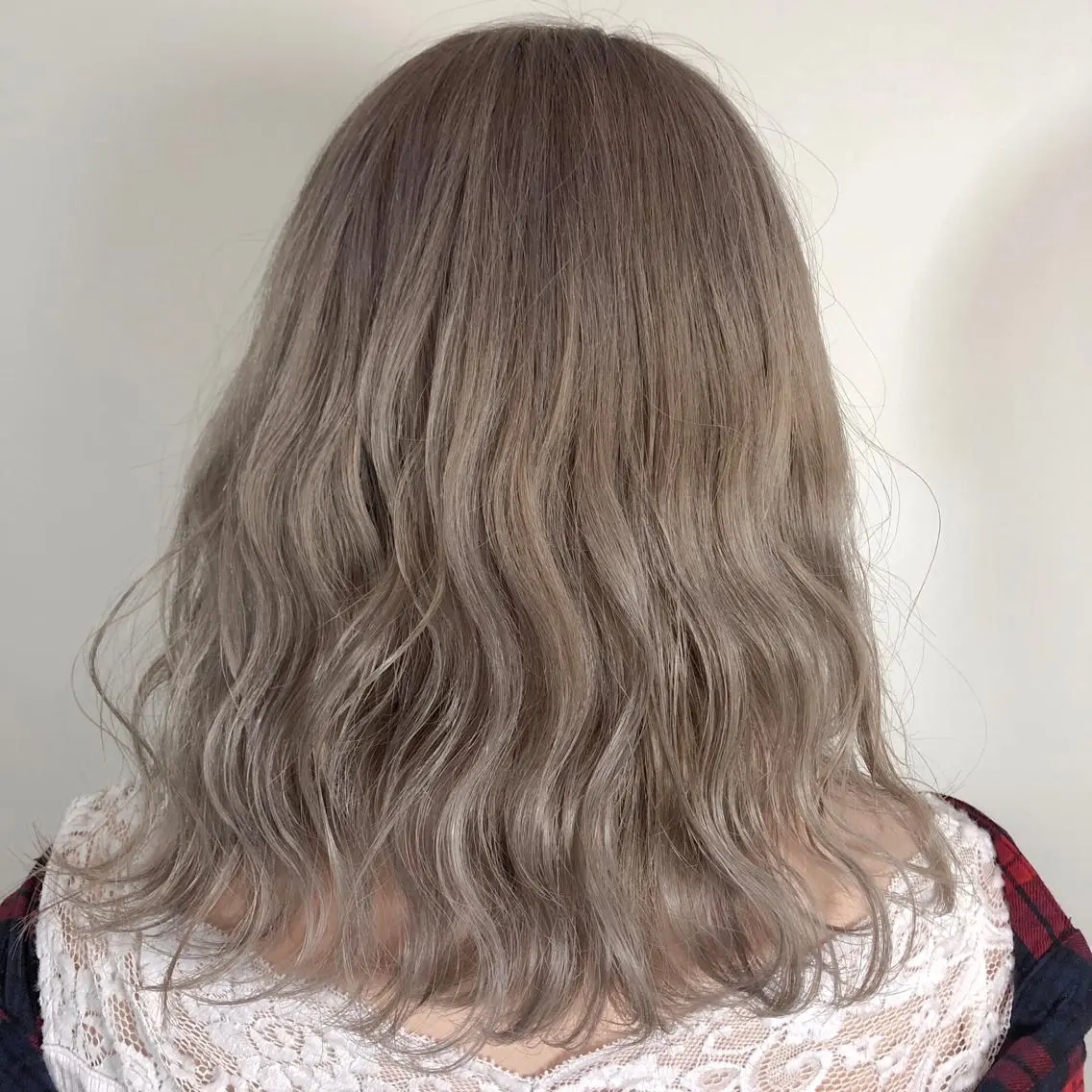 ミディアム カラー ヘアカラー Rina のヘアスタイル