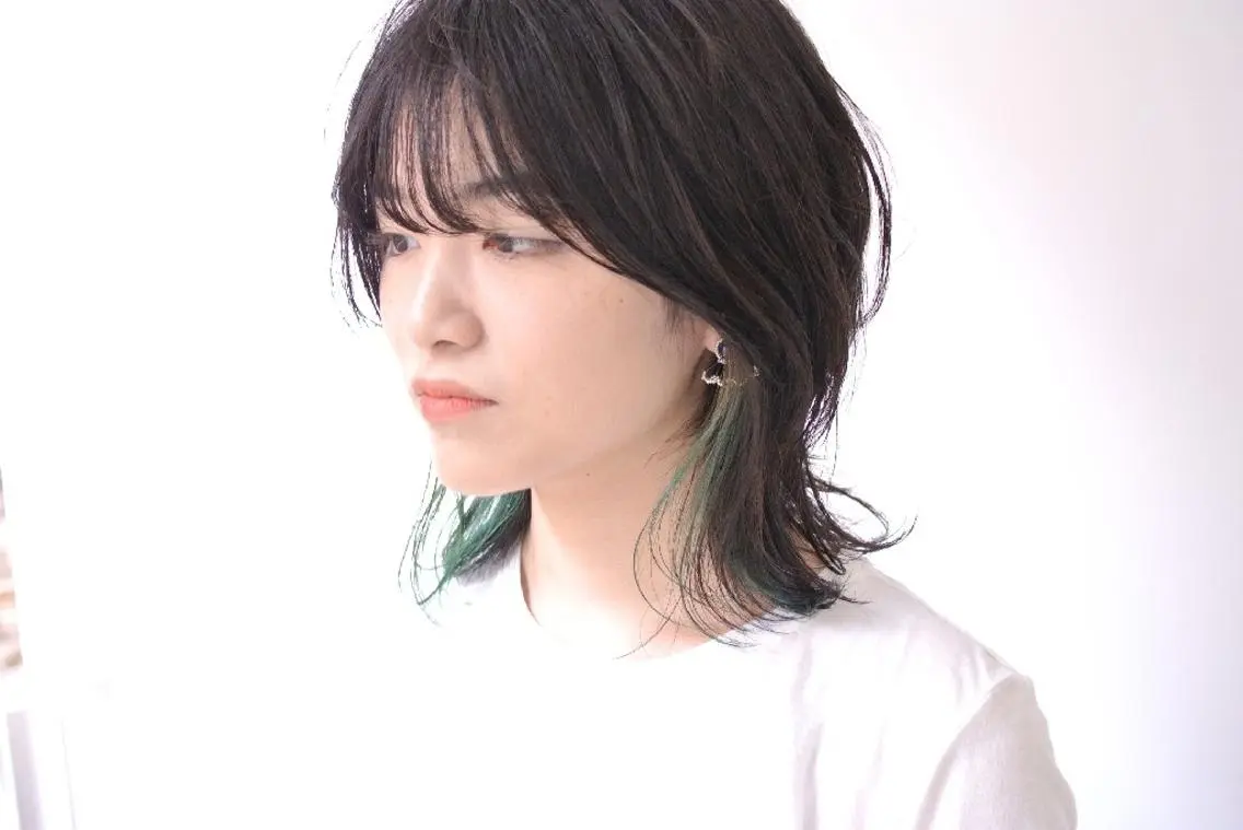 ミディアム カラー 樋口 千尋のヘアスタイル