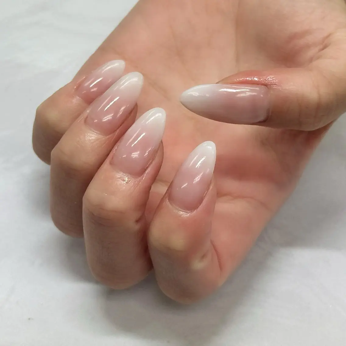 ハンドネイル🎀ベイビーブーマー《オフ無》の写真