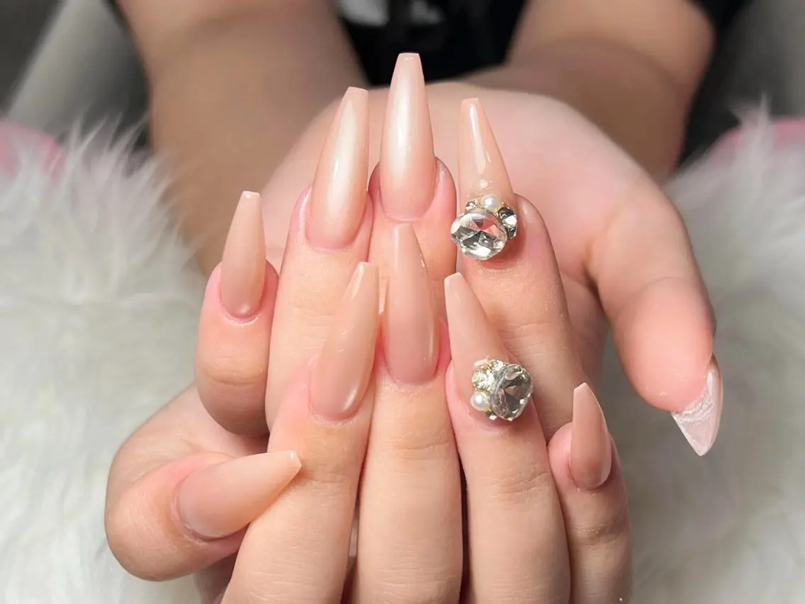 ネイル AURA NAIL 上前津のネイルデザイン