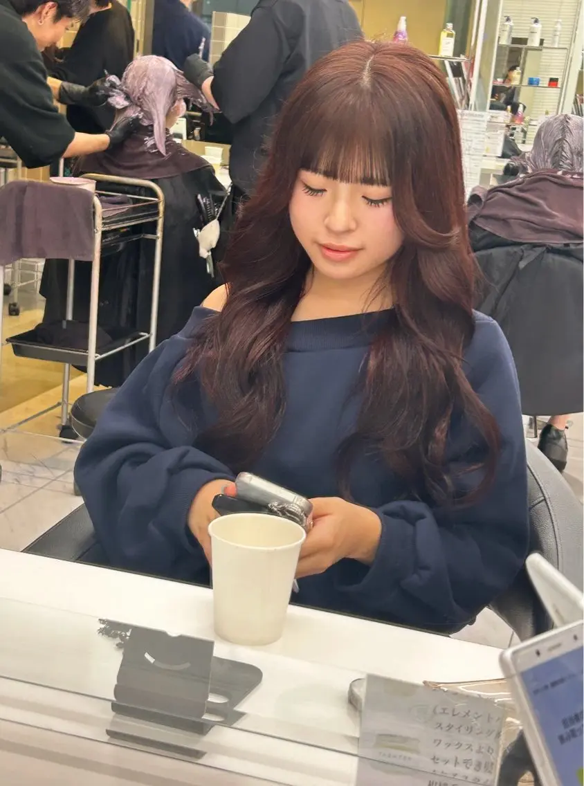 セミロング カラー ヘアアレンジ ケアカラー 髪質改善 トリートメント ヘアカラー トリートメント ヘアセット 💎韓国/ レイヤー カット/ 暖色🫧のヘアスタイル