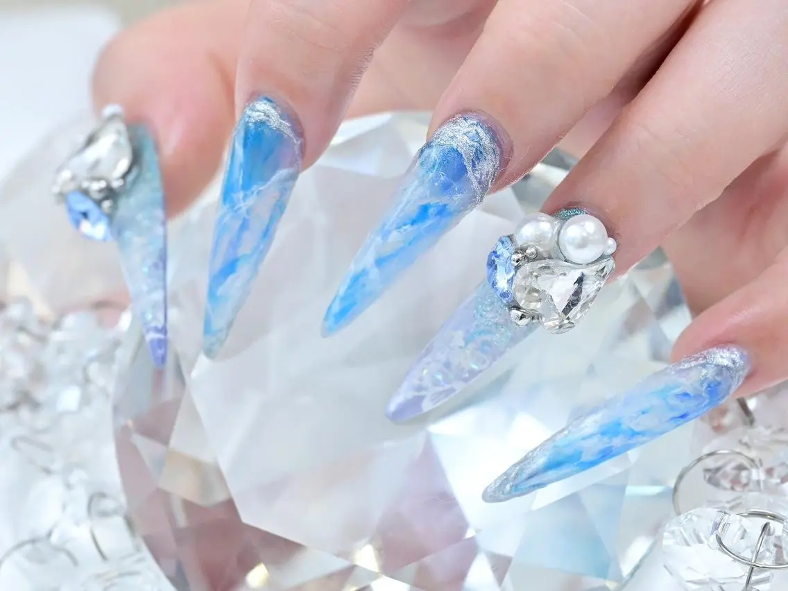 ネイル ❤️💛REBEST 京橋 nailのネイルデザイン