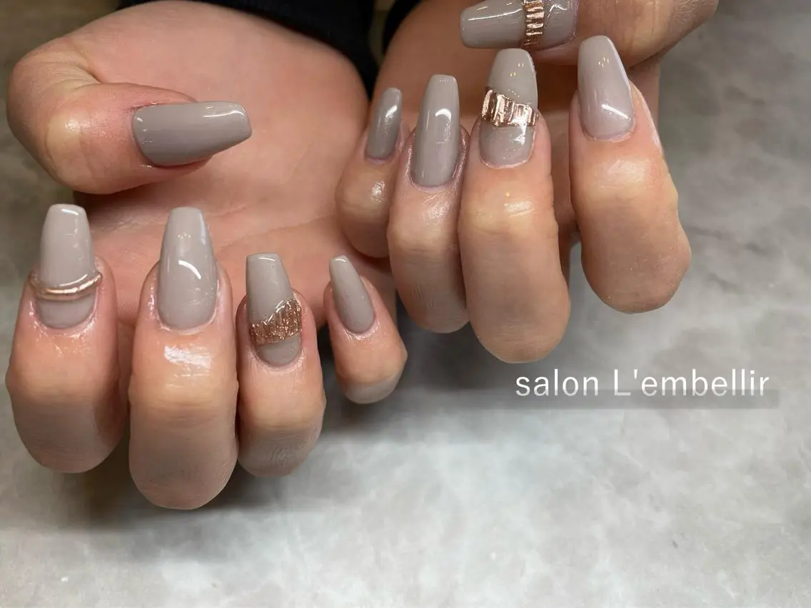 ネイル ミラーネイル ワンカラーネイル salon L'embellirのネイルデザイン
