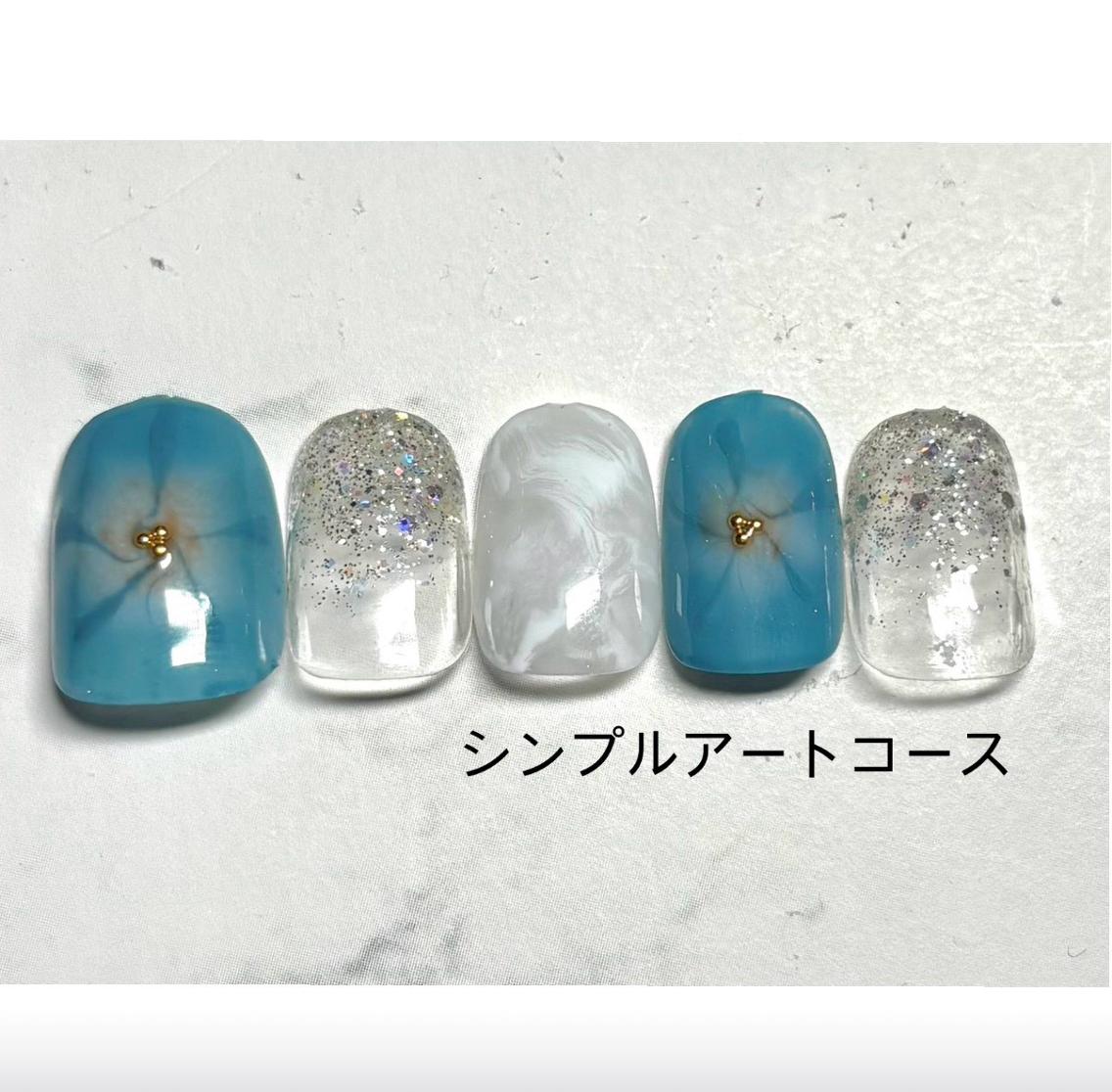 ミディアム ハンドネイル ネイルサロン Bliss（ブリス）のネイルデザイン