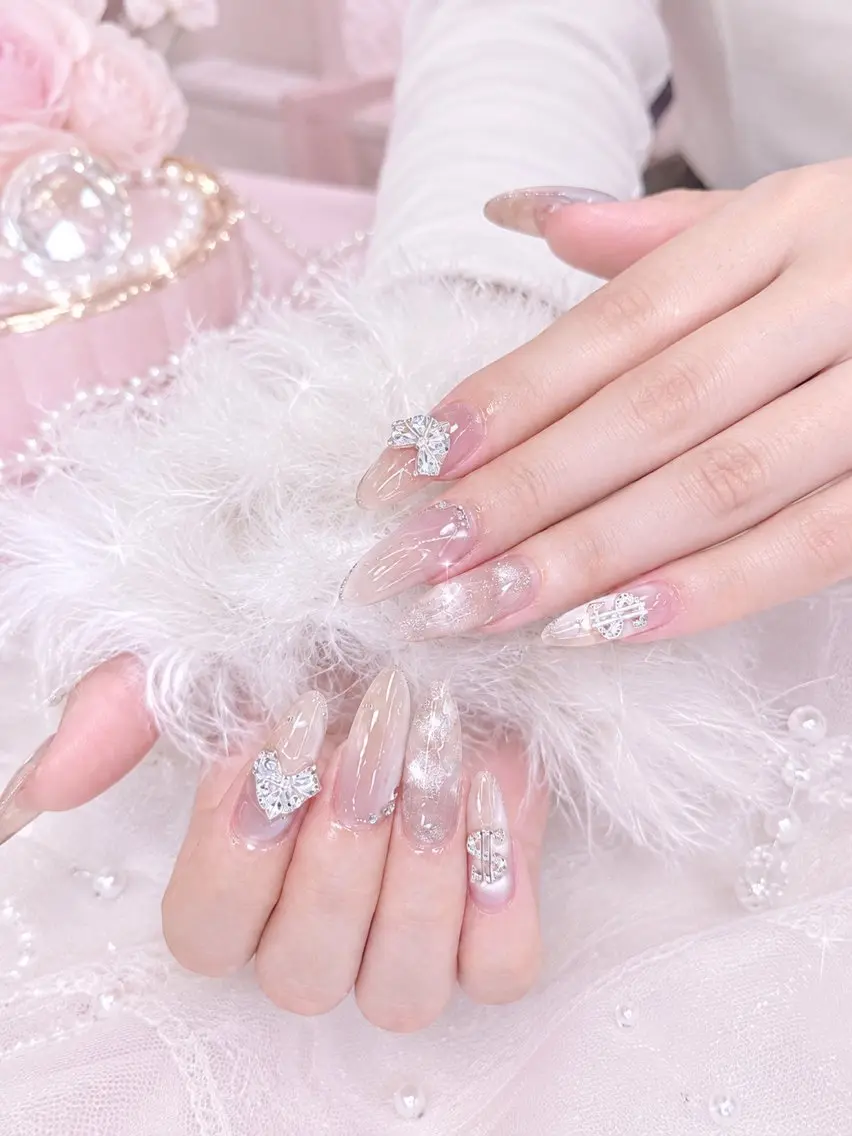 セミロング ハンドネイル Bibi nail Osakaのネイルデザイン