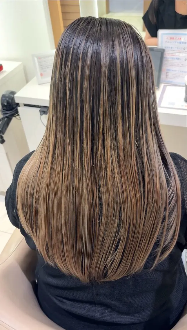 ロング カラー バレイヤージュ 髪質改善 レイヤーカット ヘアカラー トリートメント 大宮/バレイヤージュ 髪質改善/澤田隆誠のヘアスタイル