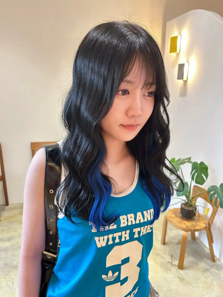 セミロング カラー ヘアカラー エクステ mayu .のヘアスタイル