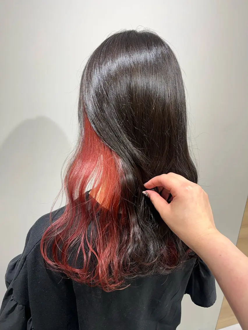 セミロング カラー インナーカラー オレンジ ヘアカラー トリートメント ヘアセット 韓国/インナーカラー 🍑YUI🍑のヘアスタイル