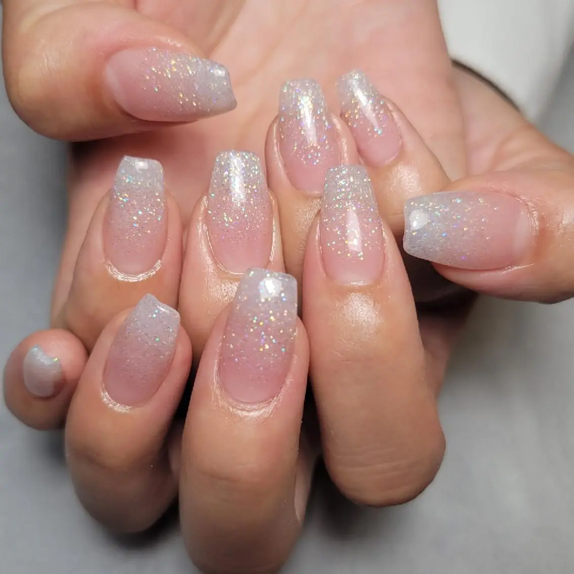 ネイル グラデーション ラメ(グリッター) ラメグラデーション スカルプネイル ハンドネイル MU5-nail 金山ネイルサロンのネイルデザイン