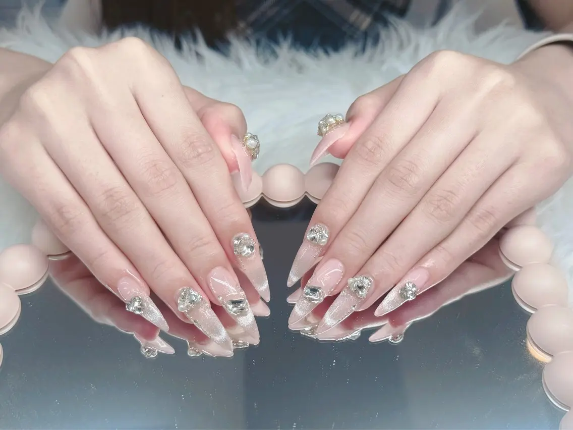 ネイル アートネイル 韓国ネイル 持ち込み ワンホンネイル ハンドネイル GOHOUBI Nail 心斎橋店のネイルデザイン