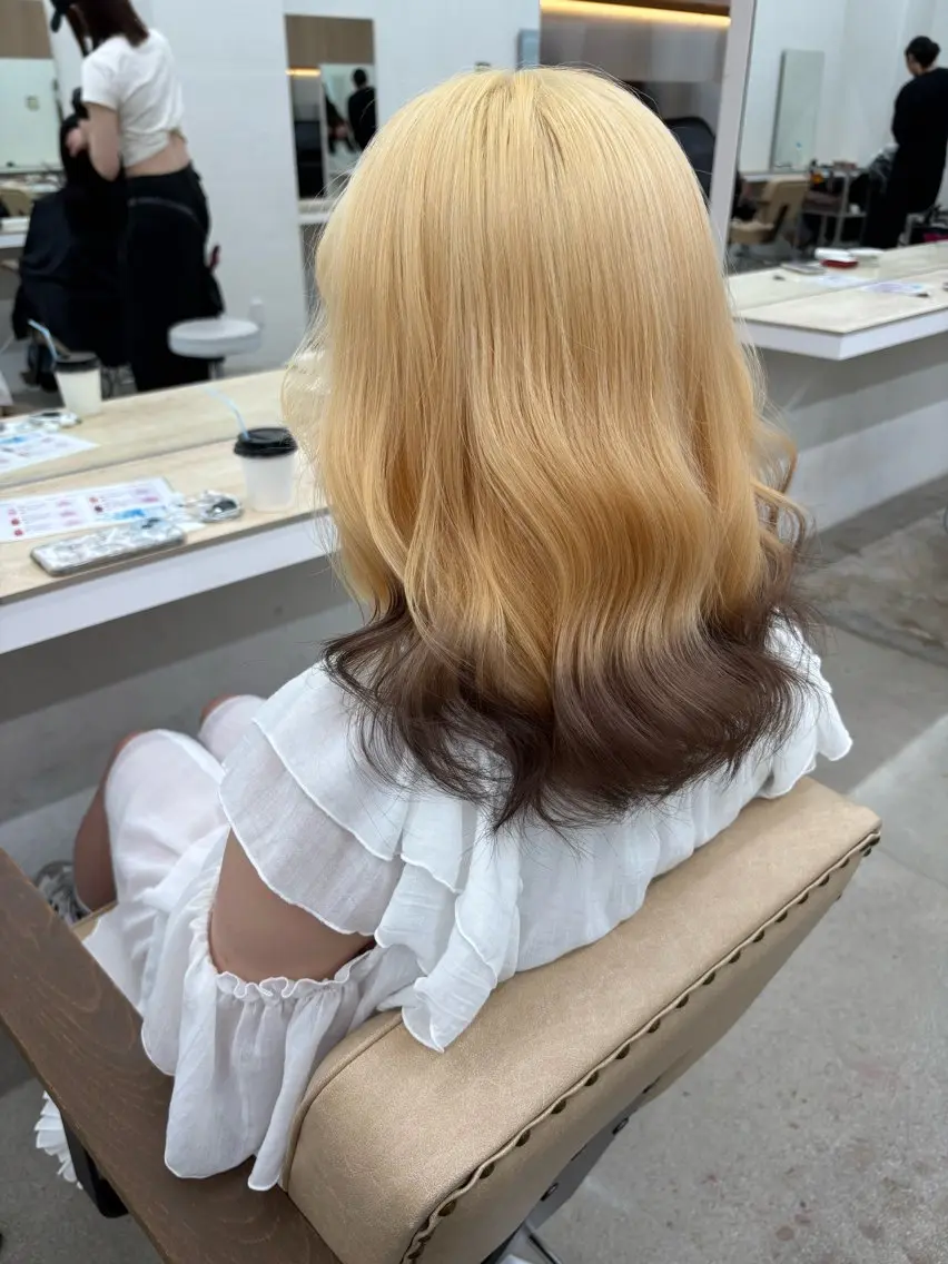 ミディアム カラー ブリーチ 抜きっぱなしブロンド ブラウンカラー ヘアカラー トリートメント ハイトーン/レイヤー /ケアブリーチ石川治のヘアスタイル