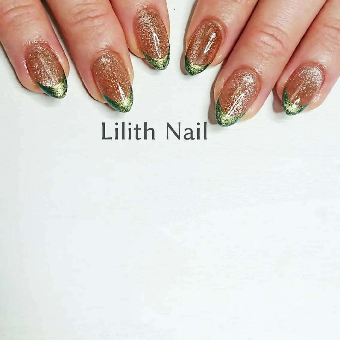 ネイル フレンチネイル マグネットネイル ハンドネイル Lilith Nailのネイルデザイン