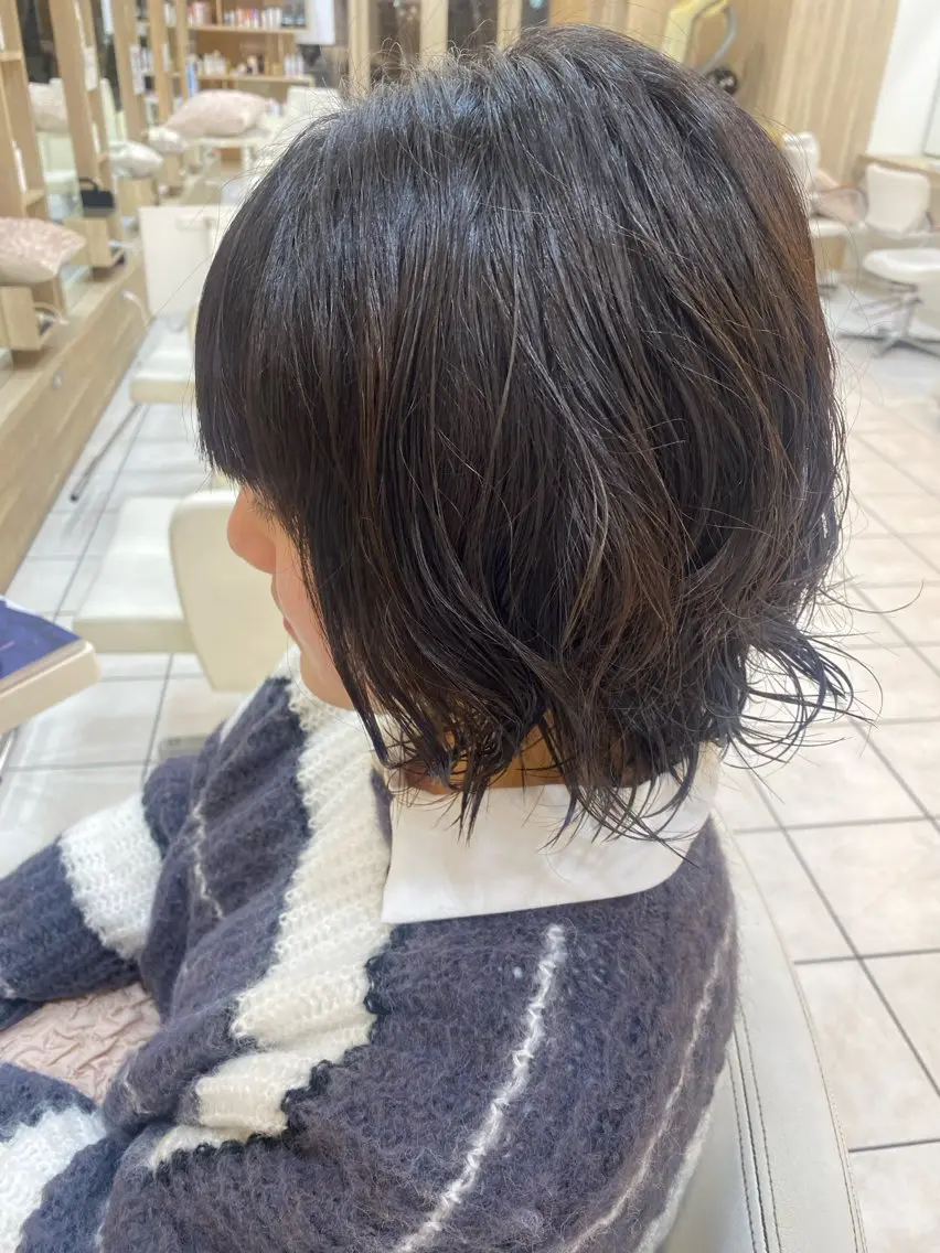 ショート パーマ ボブ 内山 歩美のヘアスタイル