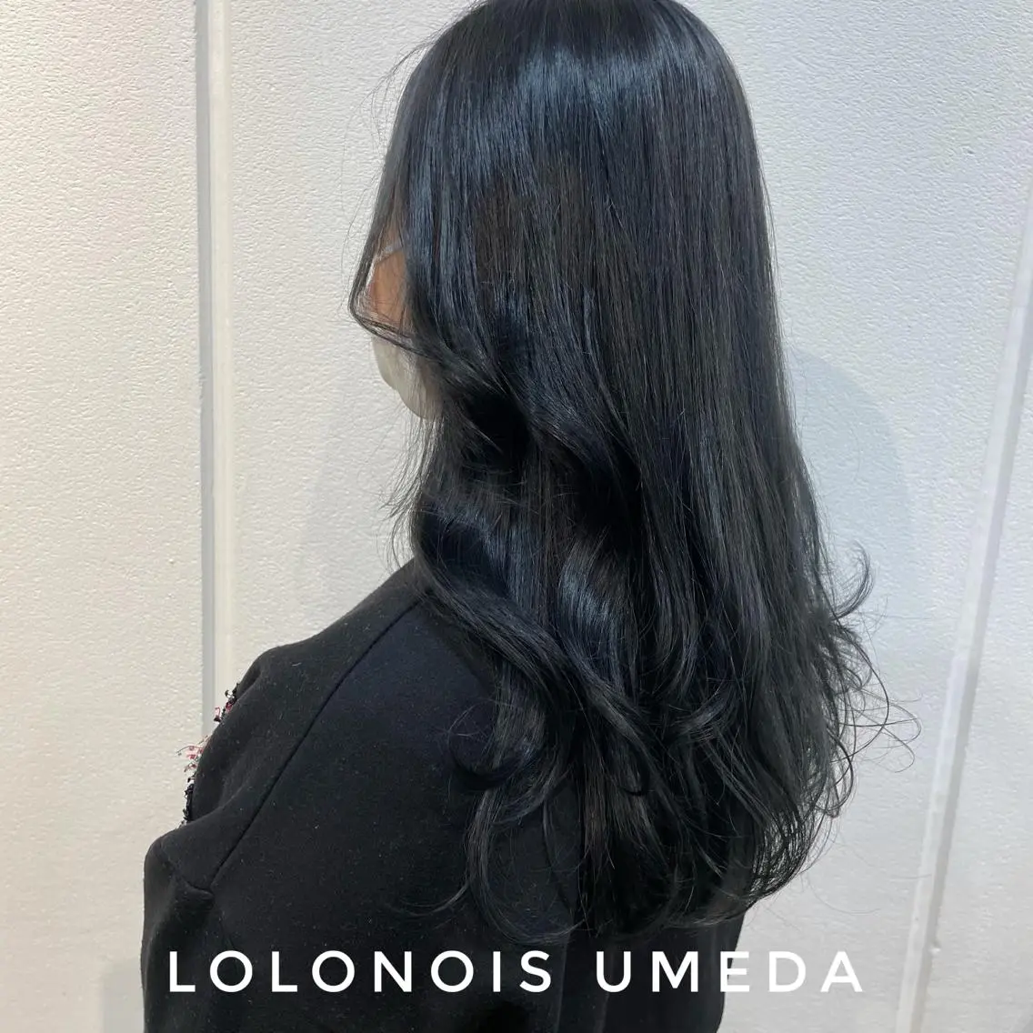 ロング カラー 黒髪 ネイビーカラー Lolonois梅田 /Okazaki:)のヘアスタイル