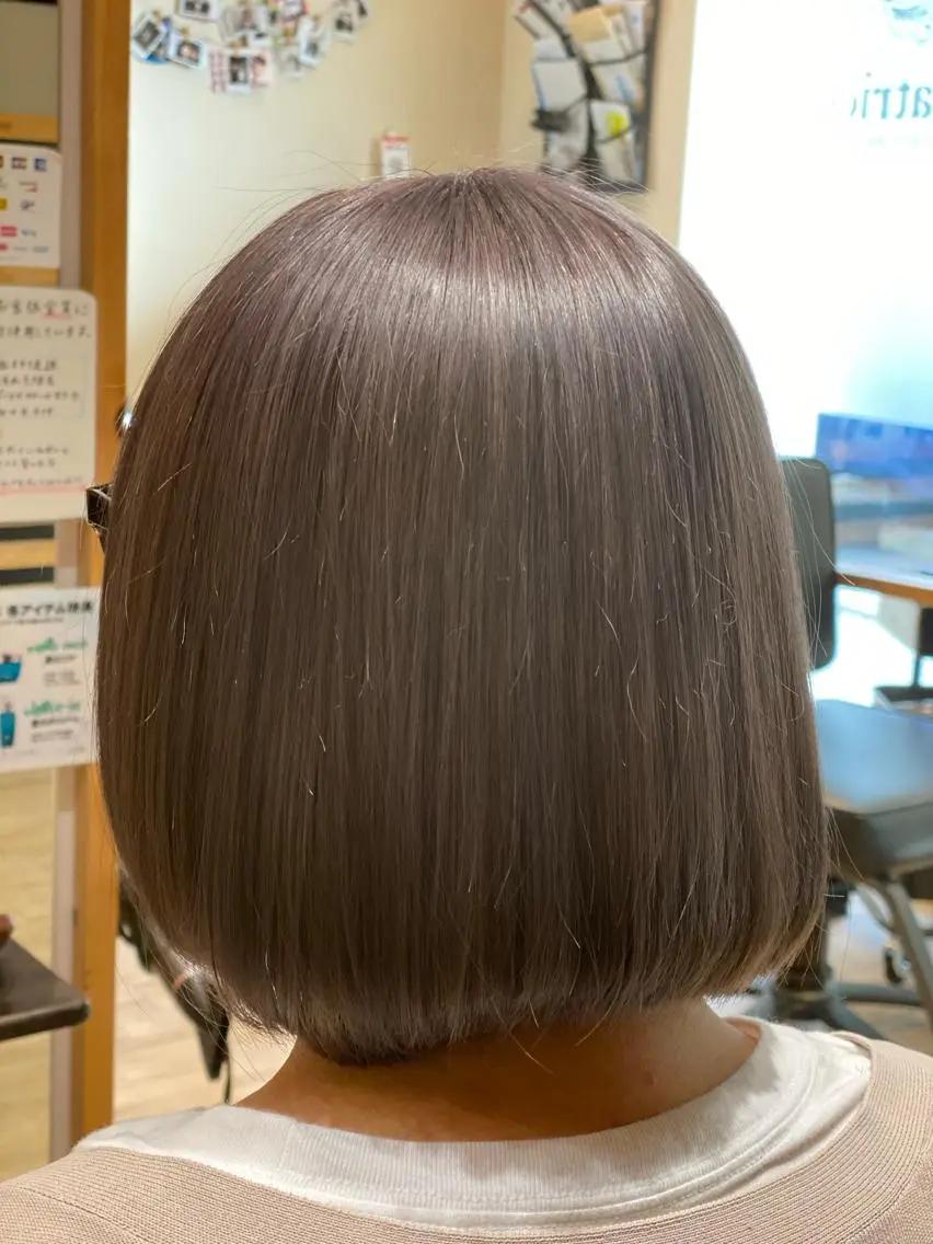 カット & ヘアカラーの写真