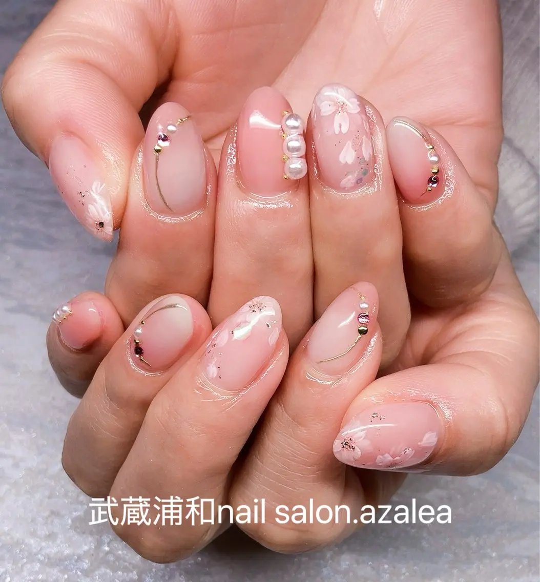 ネイル ハンドネイル R inのネイルデザイン