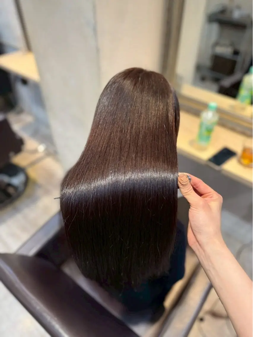 ロング 縮毛矯正 lutia新宿 Rinaのヘアスタイル