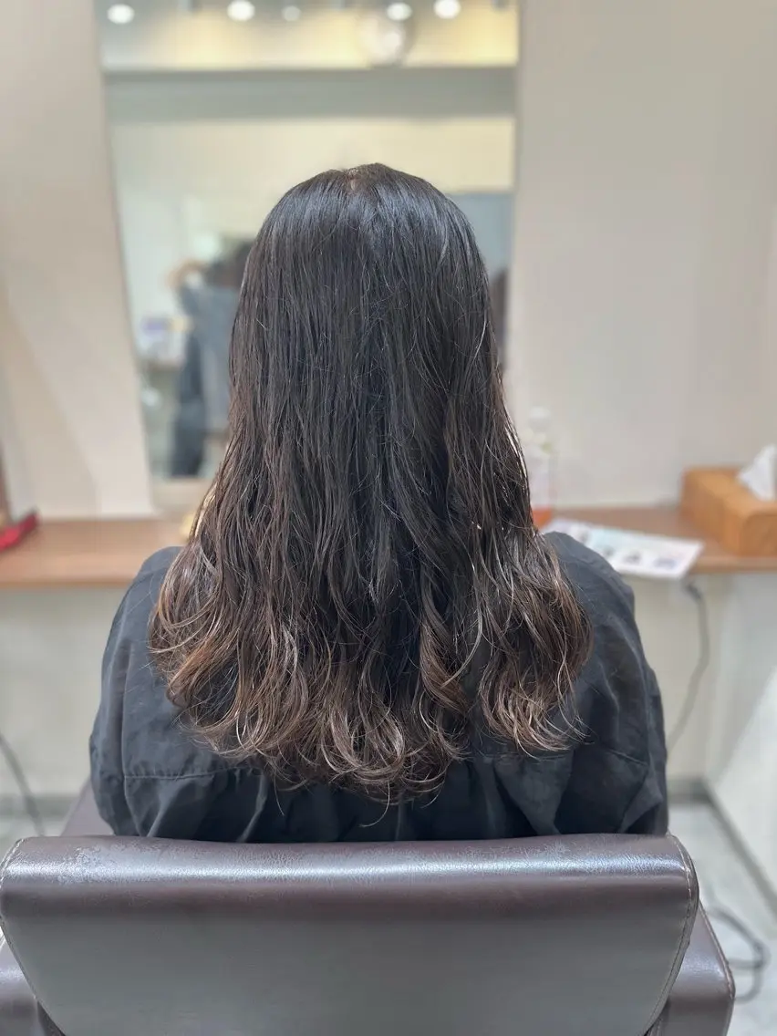 セミロング カラー パーマ カット ヘアカラー パーマ トリートメント 平日オススメ✨ コスパ&タイパ✨山下のヘアスタイル