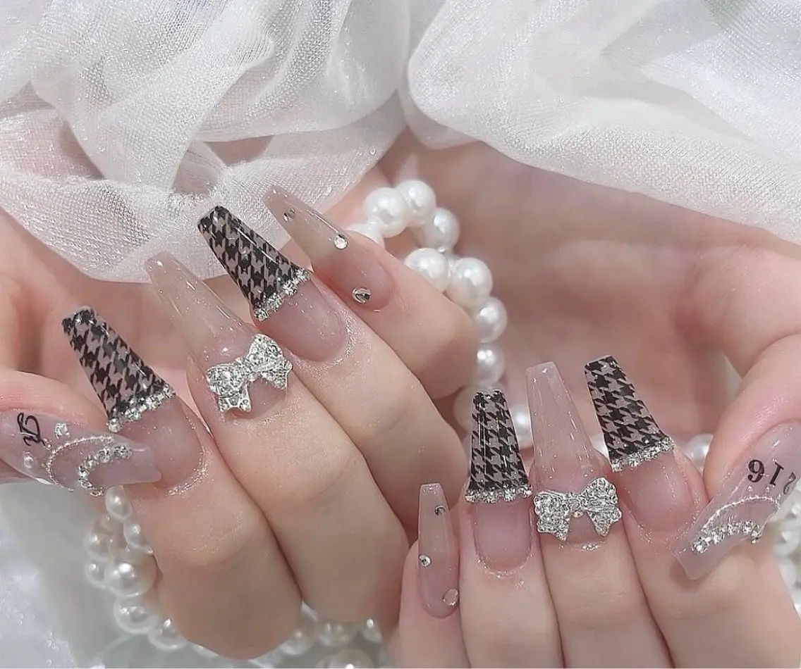 ネイル アートネイル フレンチネイル ジェルネイル 韓国ネイル マグネットネイル HAPPI NAIL 大国町のネイルデザイン