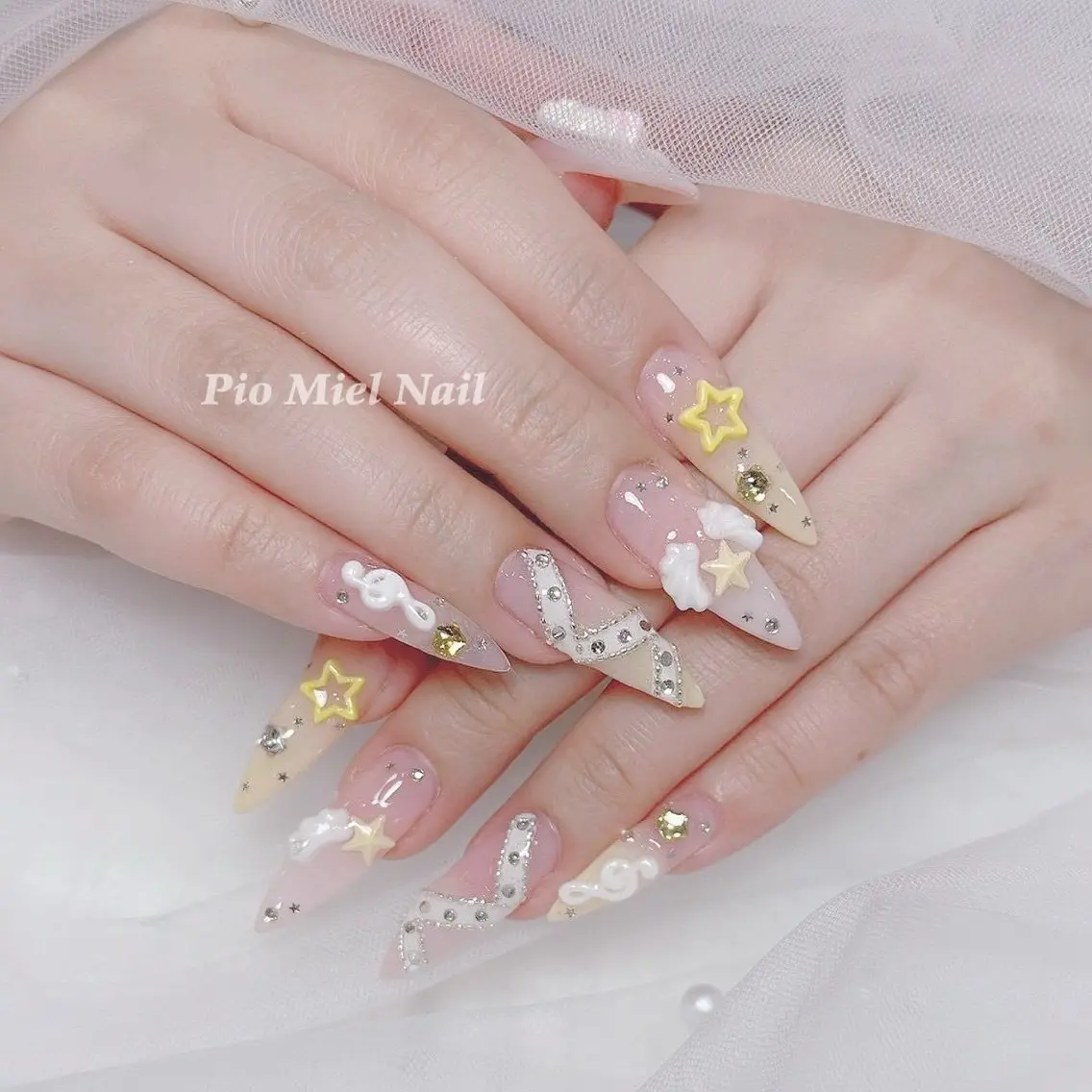 ネイル Pio Mielのネイルデザイン