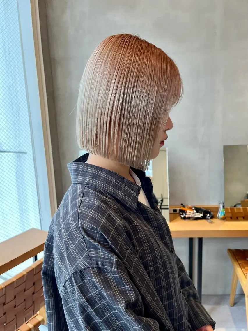 ミディアム カラー カット ヘアカラー トリートメント 縮毛矯正ボブ&顔まわ レイヤー♡TOMOEのヘアスタイル