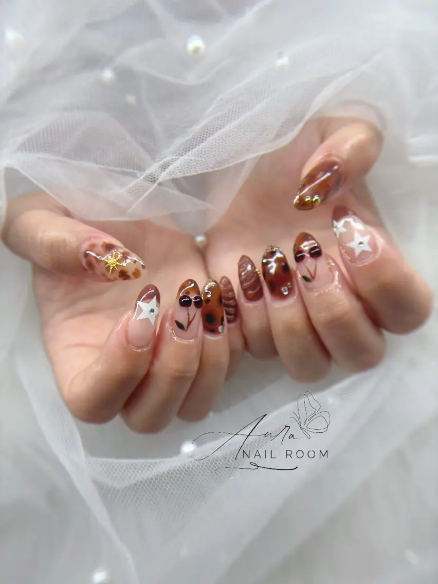 ネイル Aura Nail Roomのネイルデザイン