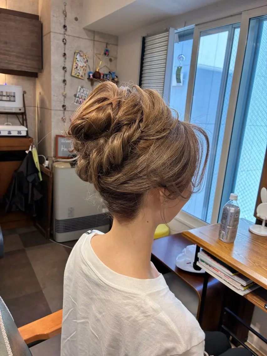 ヘアアレンジ ヘアセット HempBeauty 浅野アサミのヘアスタイル