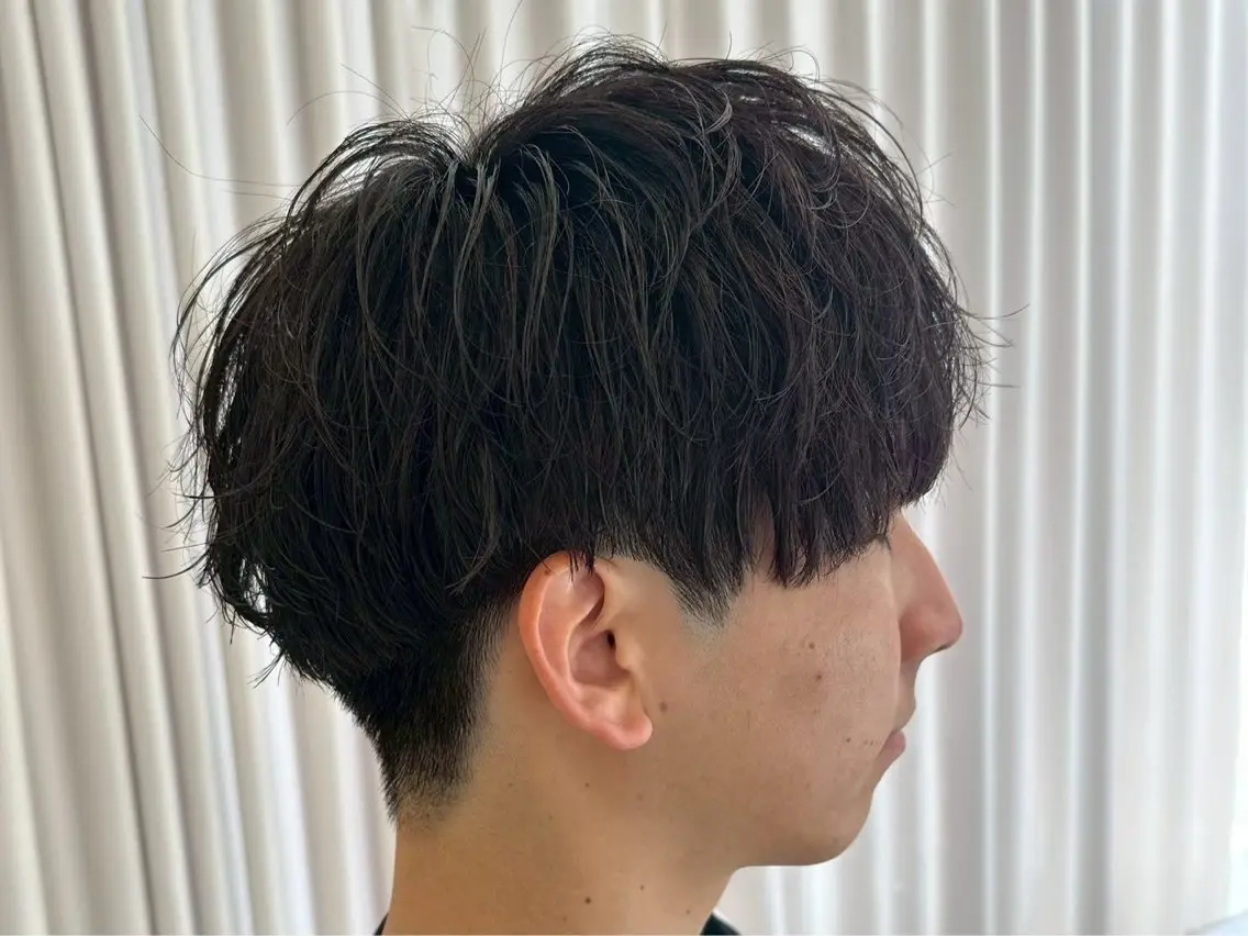 ショート センターパート 韓国ヘア・綾也のヘアスタイル