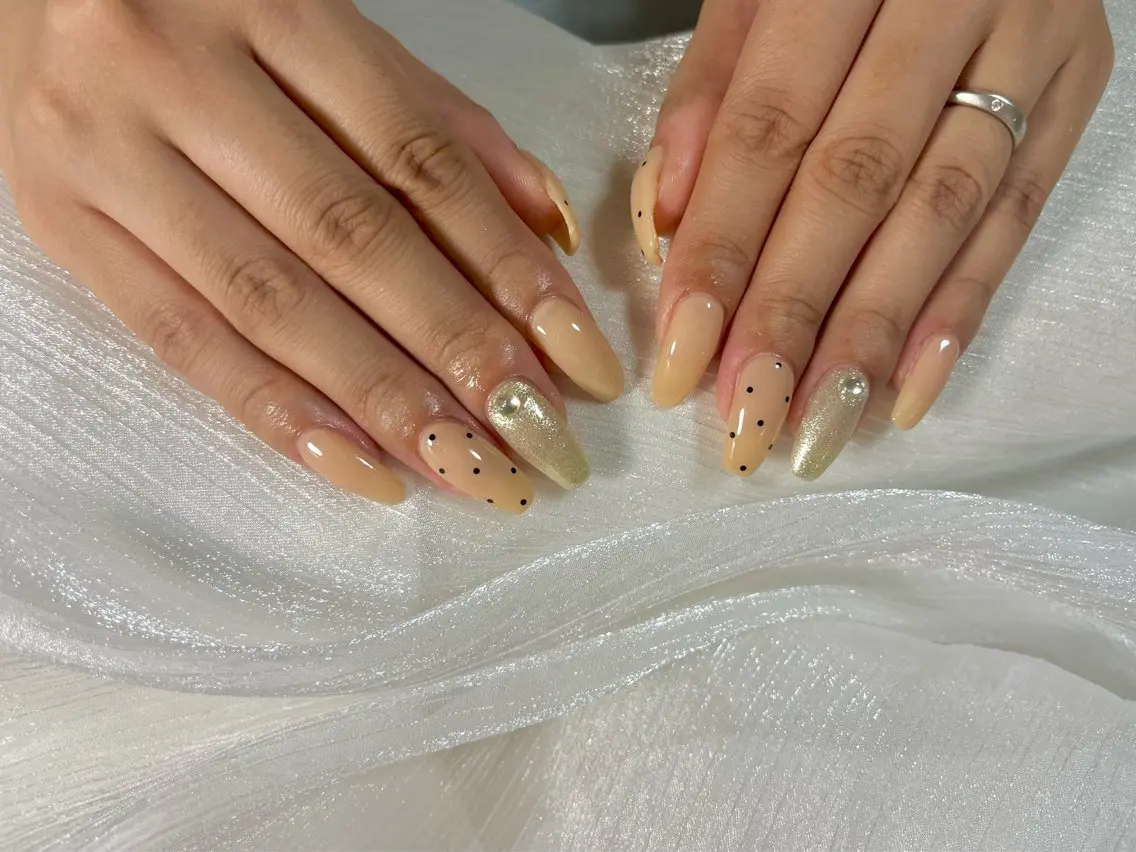 ネイル オーロラネイル ブルー フットネイル フレンチネイル ジェルネイル kiki nail たまプラーザのネイルデザイン