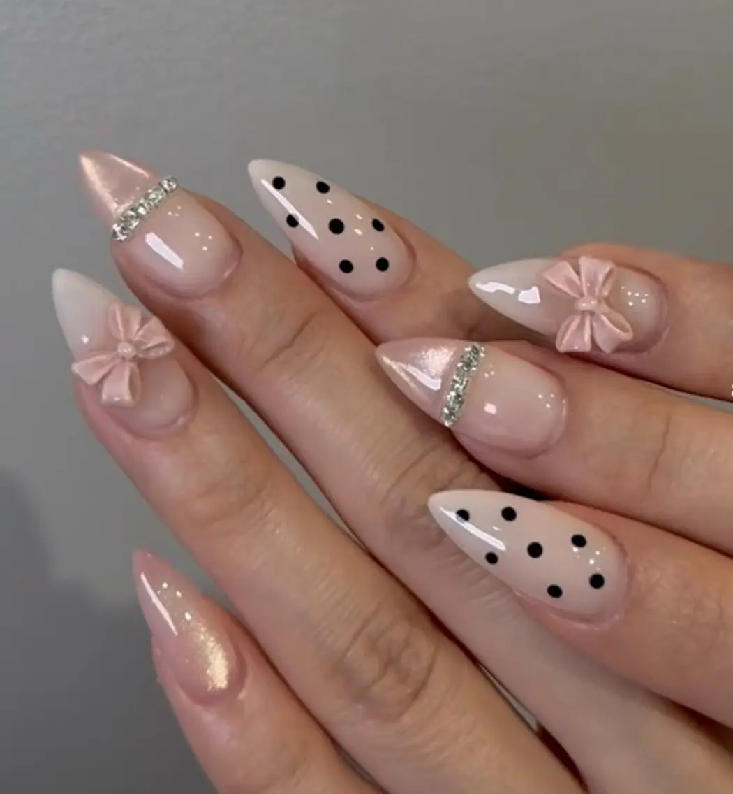 ネイル 長さ出し フレンチネイル グラデーション 韓国ネイル マグネットネイル その他(ネイル) BT HEAVEN nailのネイルデザイン