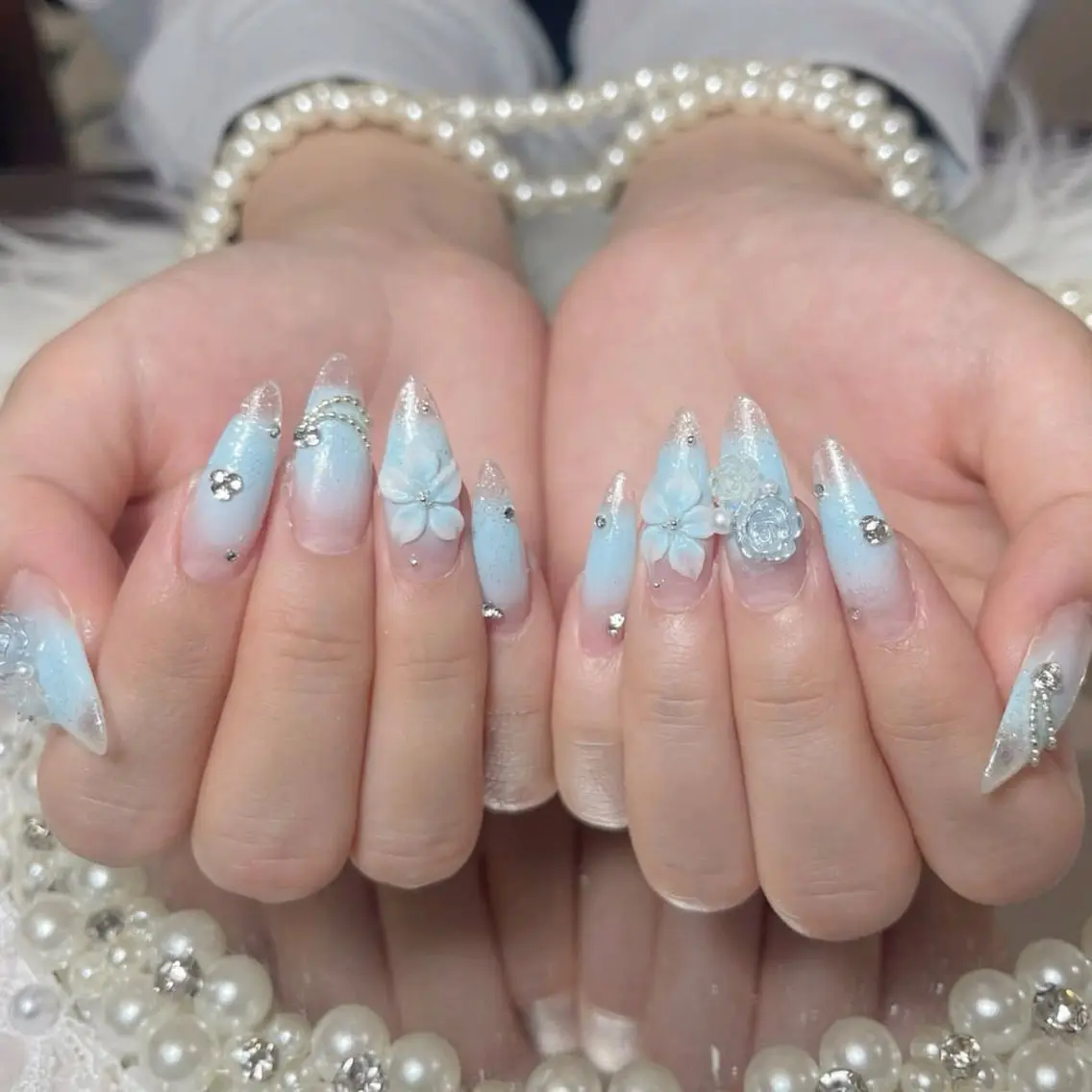 ネイル アートネイル ボルドー フレンチネイル ジェルネイル 氷ネイル・うるうるネイル ハンドネイル Julie Nail Rinのネイルデザイン