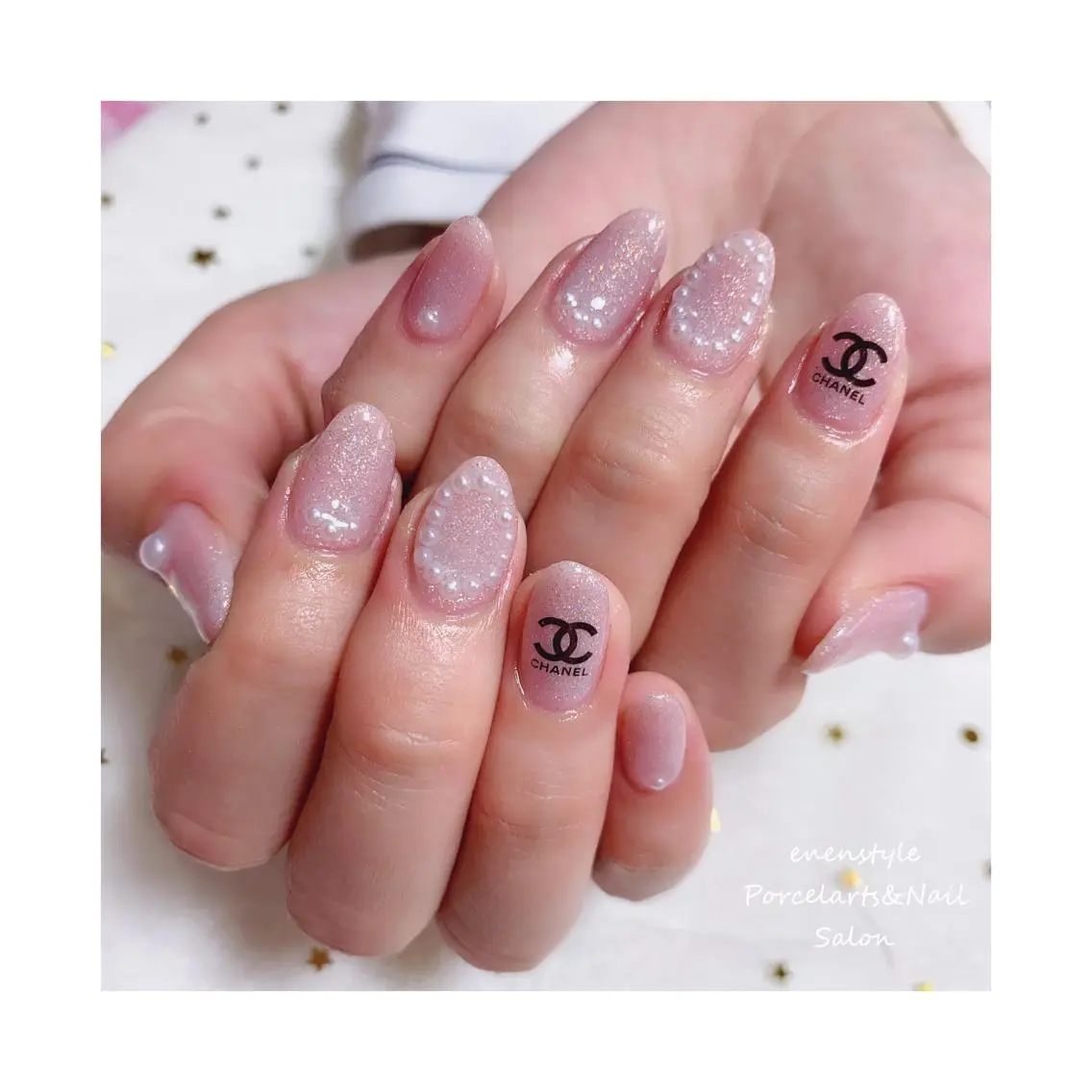 ミディアム ネイル ジェルネイル ニュアンスネイル オフィスネイル ワンカラーネイル パラジェル ハンドネイル 🐾enen style 🐾のネイルデザイン