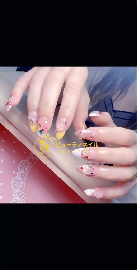ネイル 長さ出し ジェルネイル Moonstone Salonのネイルデザイン