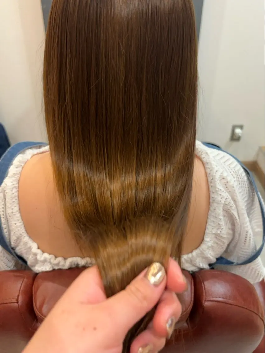 ロング パーマ ストレートパーマ 髙木琉菜/レイヤー /シャギーカットのヘアスタイル