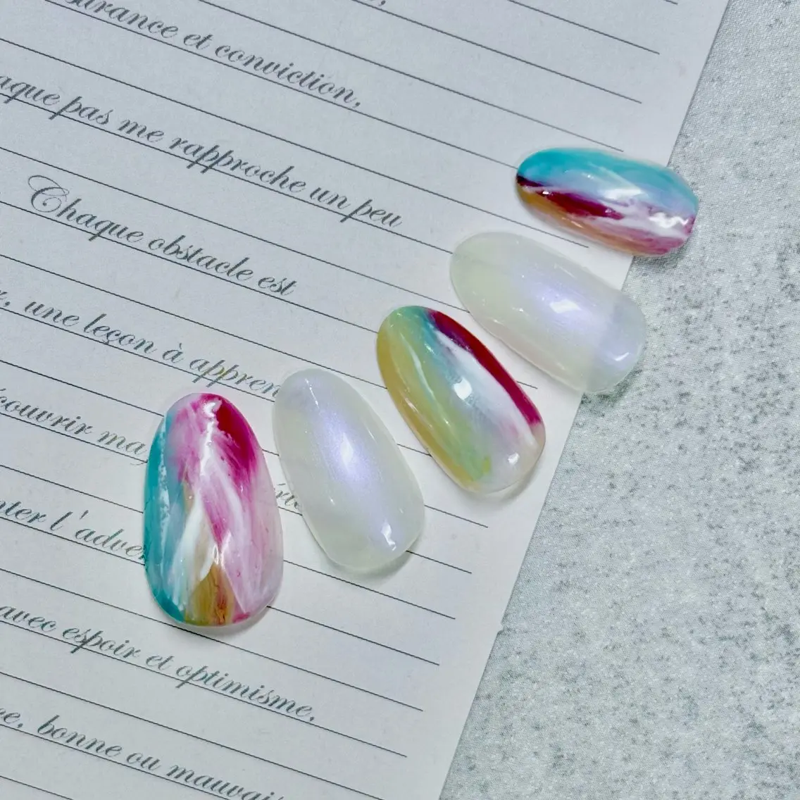 ネイル ジェルネイル オフィスネイル シンプルネイル ハンドネイル 一人ひとりに寄り添う 施術🌈IRiS🪽のネイルデザイン