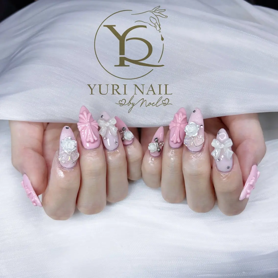 ネイル ハンドネイル YURI Nail NARITAのネイルデザイン