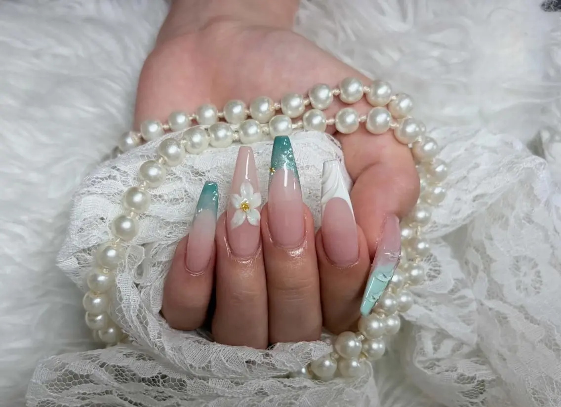 ネイル フレンチネイル ジェルネイル ハロウィン 韓国ネイル マグネットネイル ハンドネイル Hbaby nailのネイルデザイン