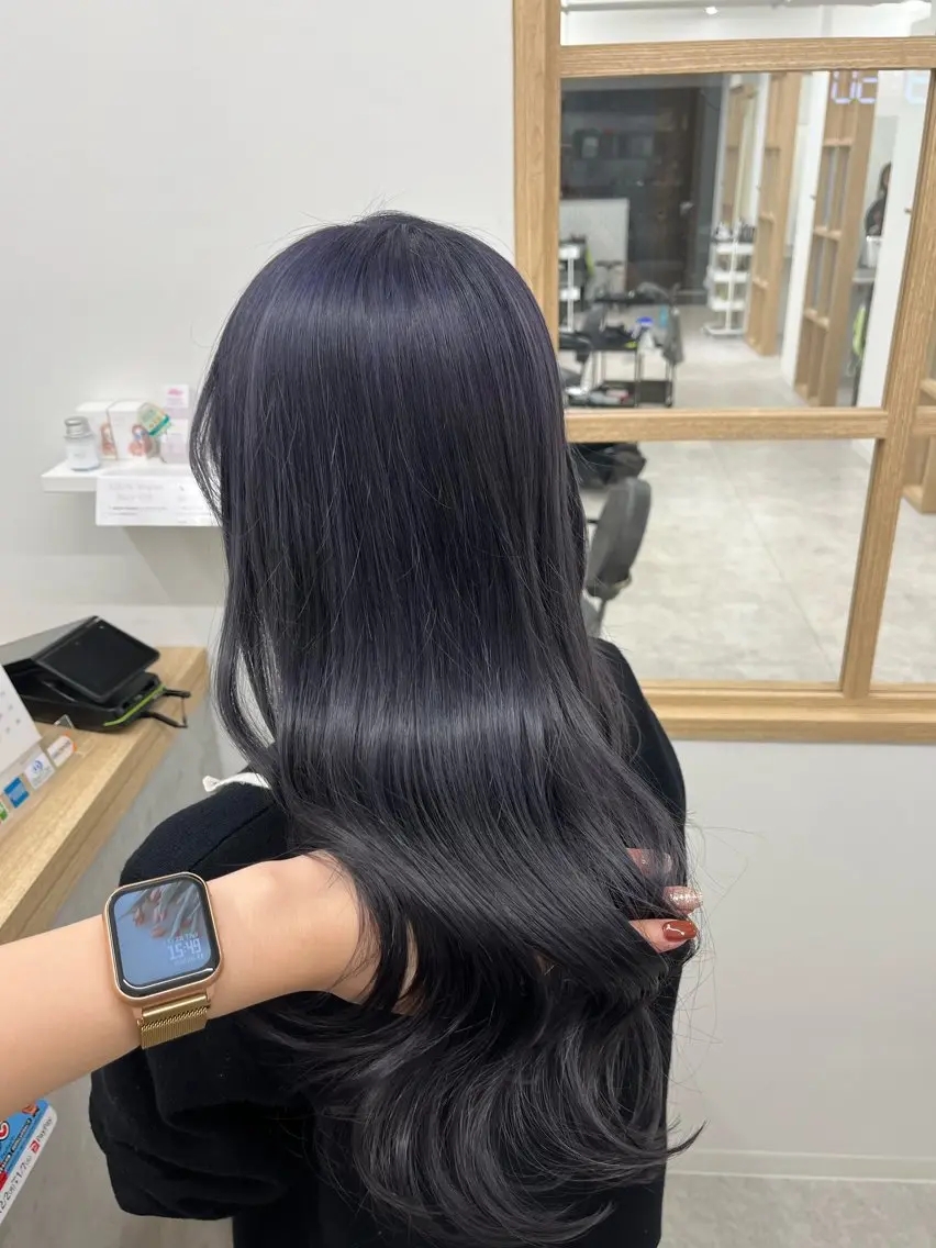 カラー 柔らかオリーブ🌿 HIMARI🌻のヘアスタイル