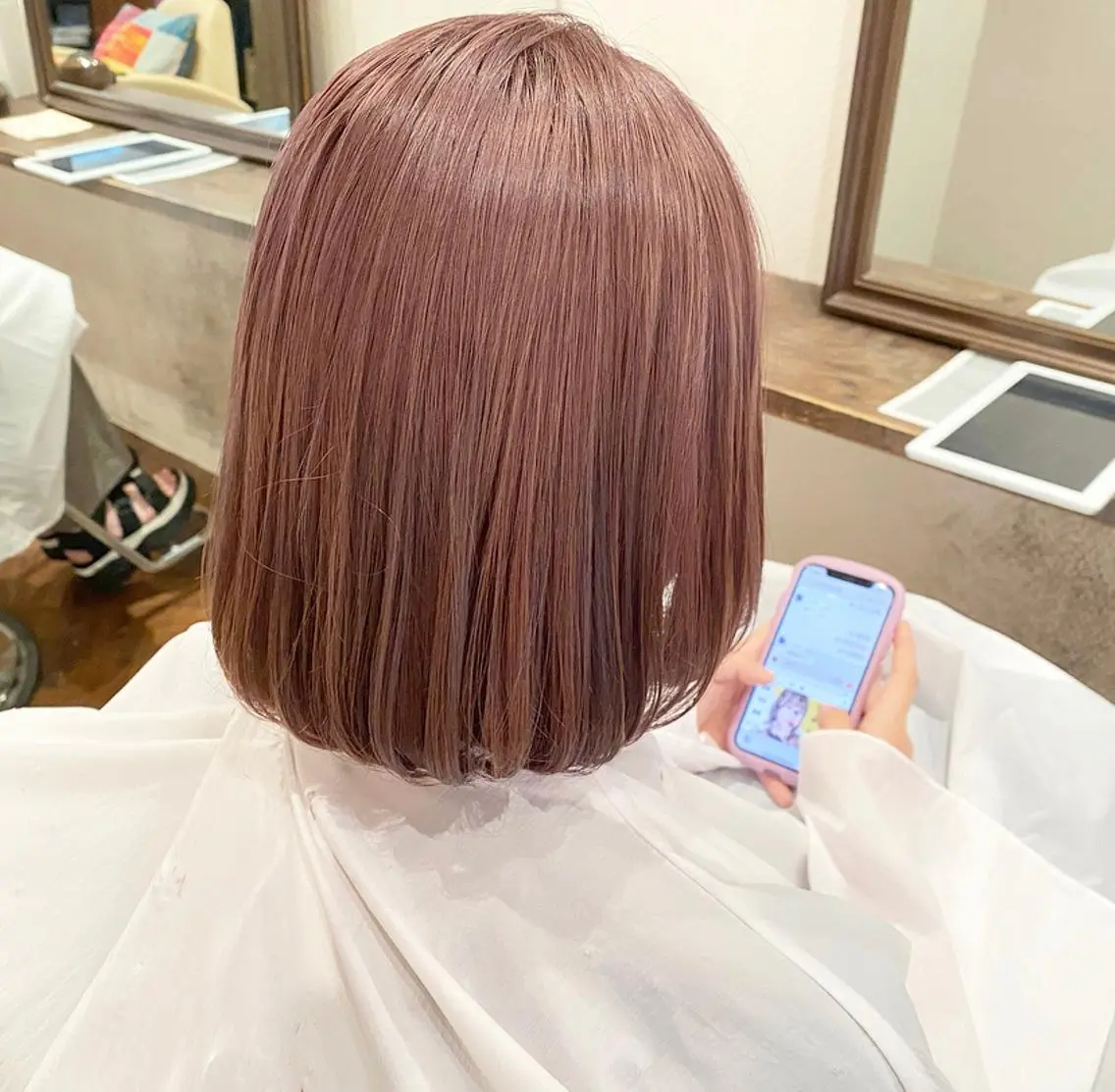 ショート カラー ブリーチ 🌈🌸あおき みちる🌟💗のヘアスタイル