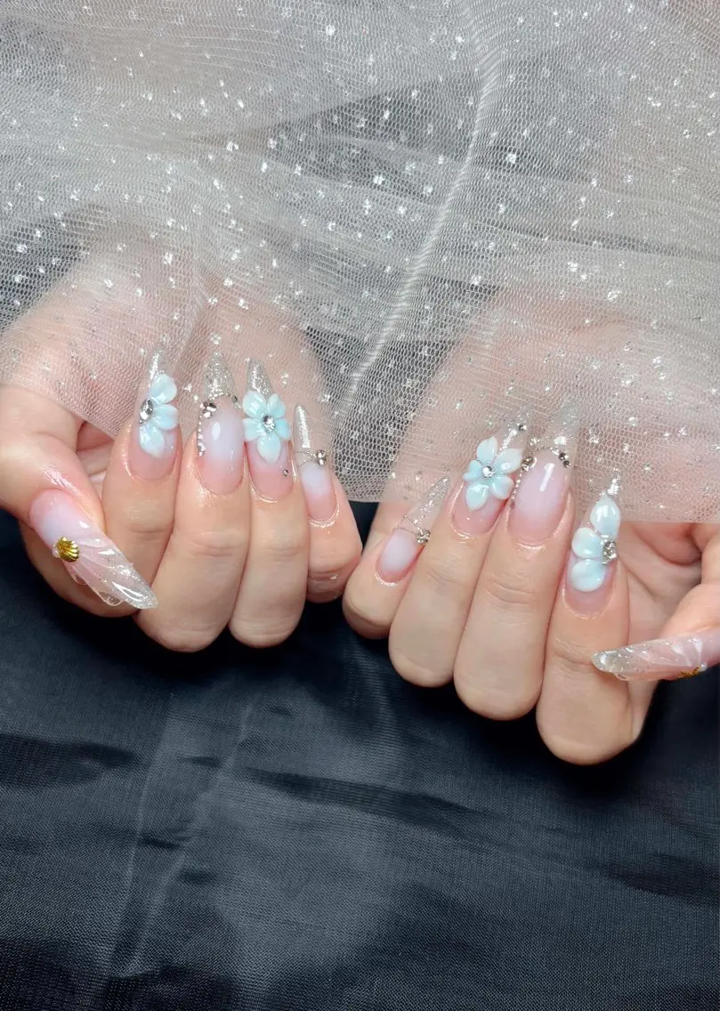 ネイル チークネイル 長さ出し フラッシュネイル ジェルネイル 韓国ネイル ハンドネイル Queen Nail Salonのネイルデザイン