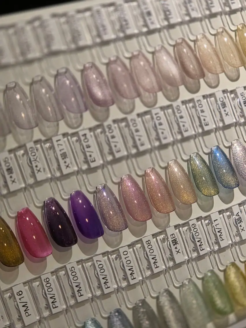 マグネットデザインワンカラー💎（オフ無し甘皮ケア込み）※肌馴染みの良いカラー限定※の写真