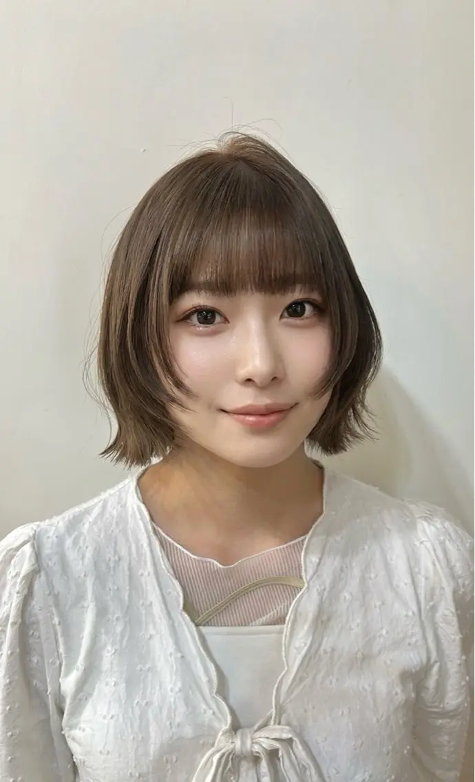 ミディアム カラー カット ヘアカラー ✂韓国レイヤー 🦋みやび🪽のヘアスタイル