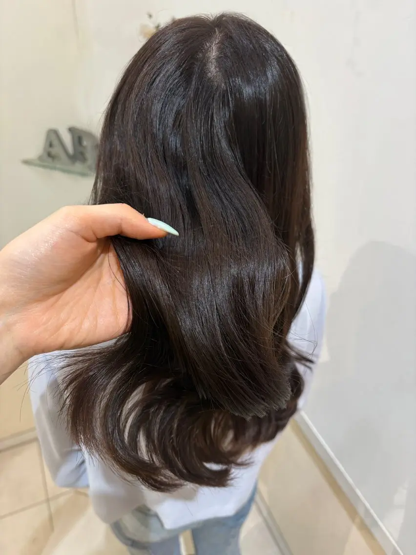 ロング 前畑 陽菜乃のヘアスタイル
